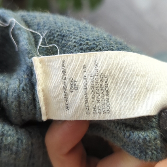 Woolrich Turtleneck Waffle Sweater - Picture 4 of 8